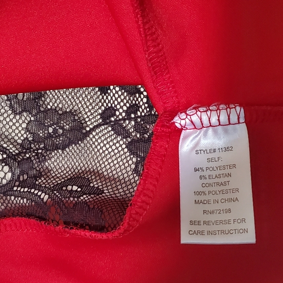 Mandee Lace Back Peplum Top - Picture 4 of 4